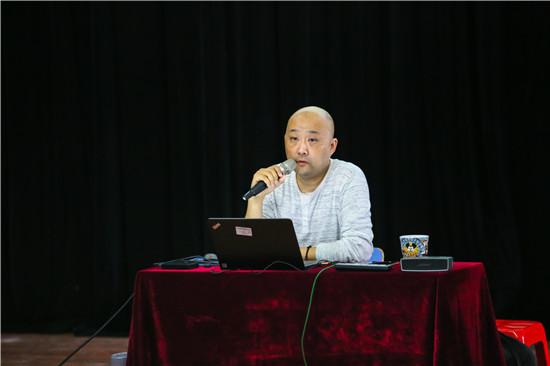 【名師講堂】《改革開放40年中國電影成就談》：播音主持藝術學院學術講座在路演大廳開課