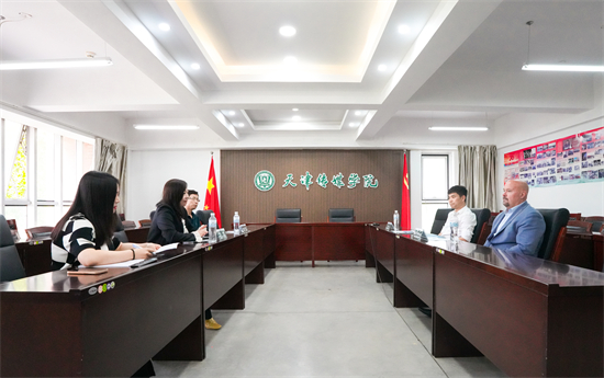 加拿大布蘭登大學來訪百事3平台